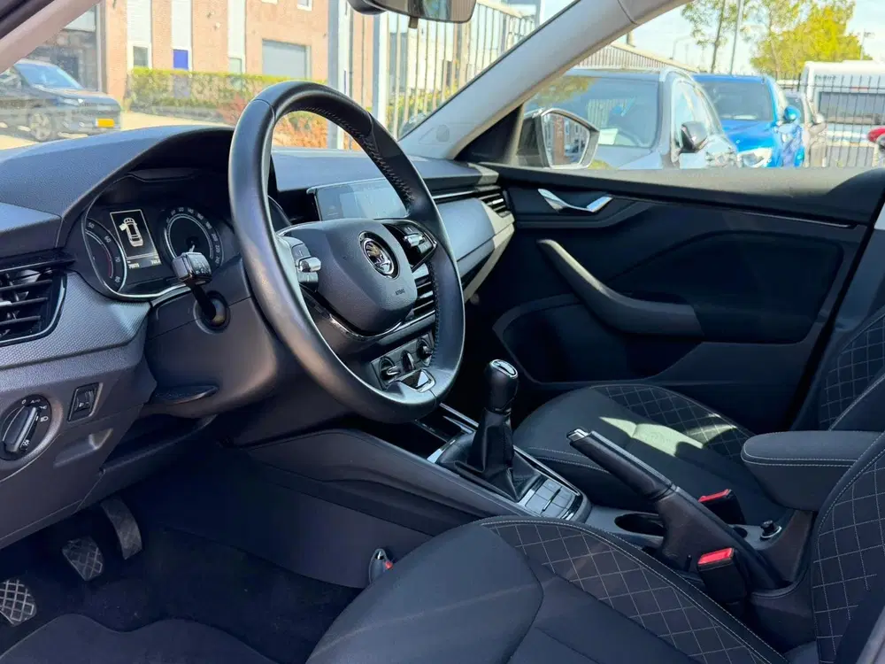 Skoda Kamiq 1.0 TSI Ambition uit 2022, foto 10