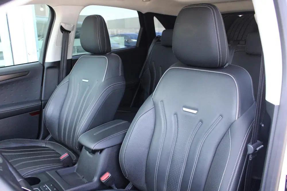 Ford Kuga 2.5 PHEV Vignale Trekhaak Wegklapbaar uit 2021, foto 8