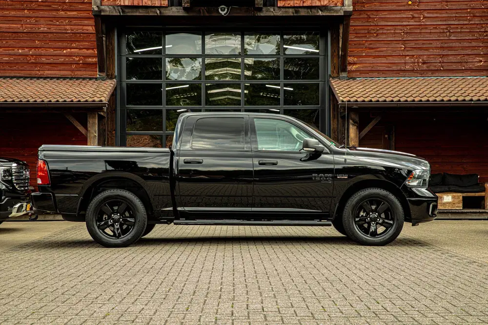 Dodge RAM Dodge Ram classic v8 uit 2024, foto 6