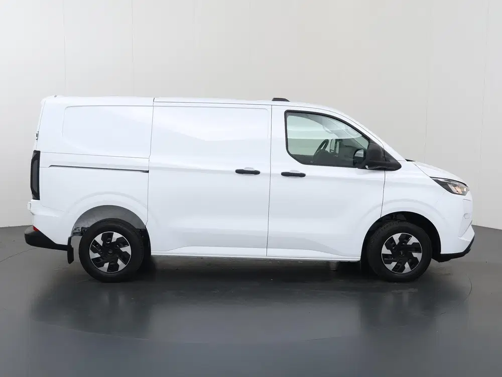 Ford Transit Custom 320 uit 2025, foto 6