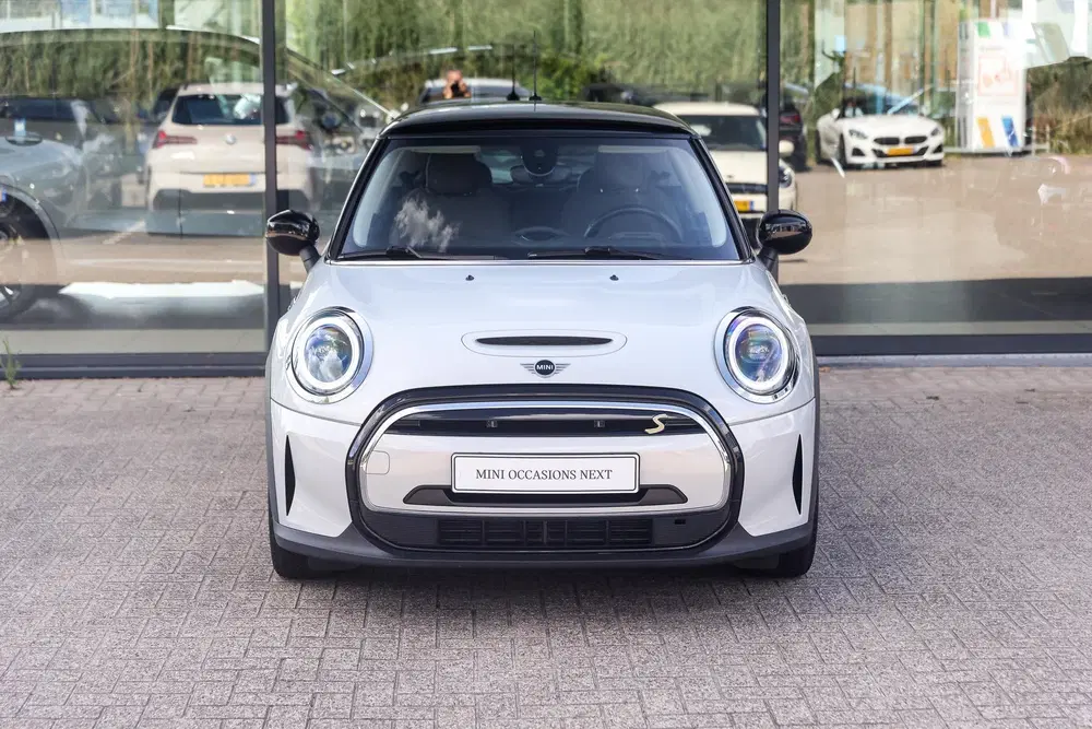 Mini Electric Classic uit 2022, foto 5