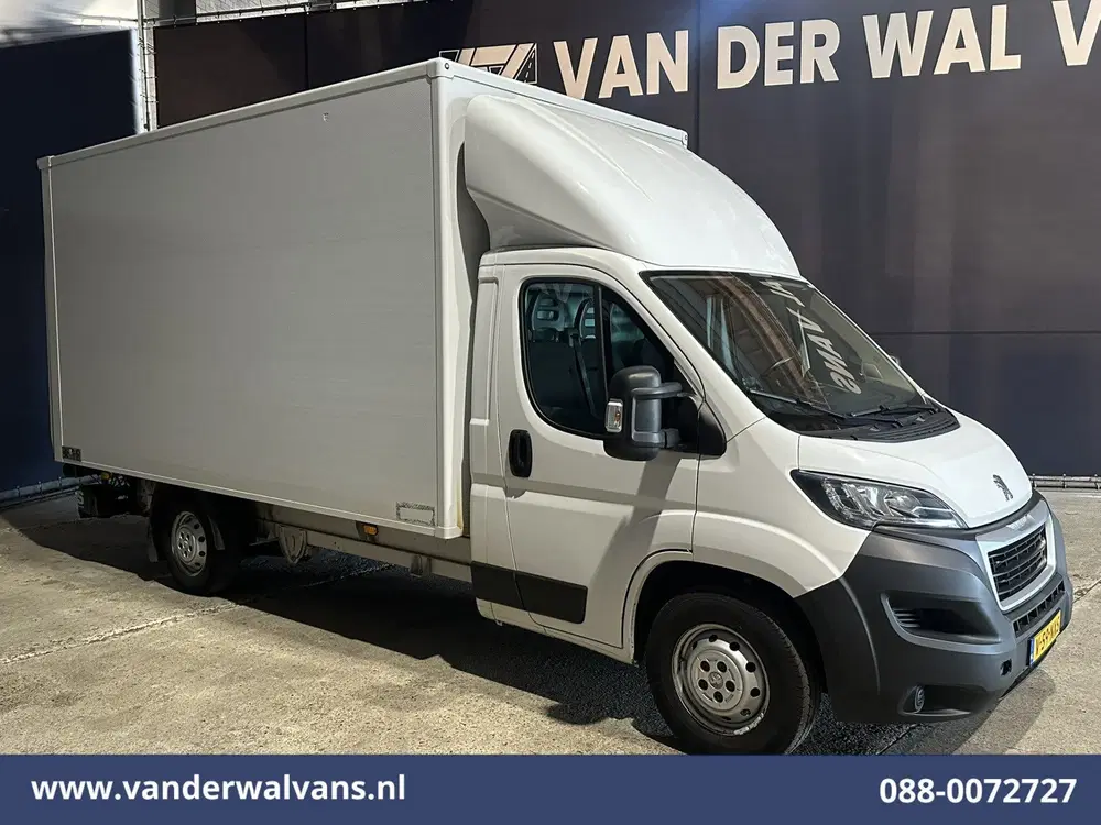 Peugeot Boxer 2.2 BlueHDi 141pk Bakwagen 428cm Lang Laad uit 2022, foto 7