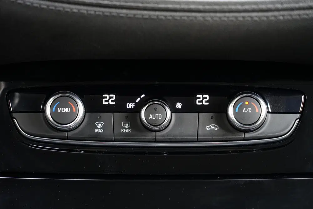 Opel Grandland 1.2 Turbo Innovation uit 2019, foto 13