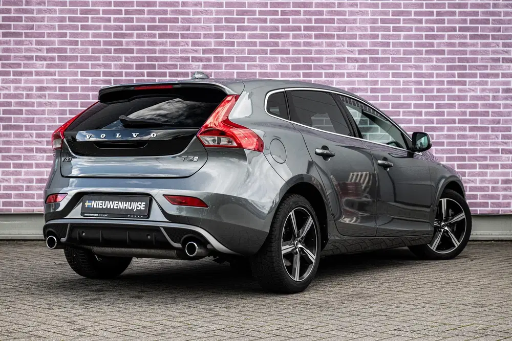 Volvo V40 1.5 T3 Polar+ Sport uit 2019, foto 4