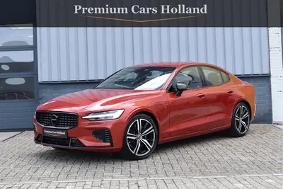 Volvo S60 2.0 T6 AWD Twin Engine R-Design Navi Leder uit 2020