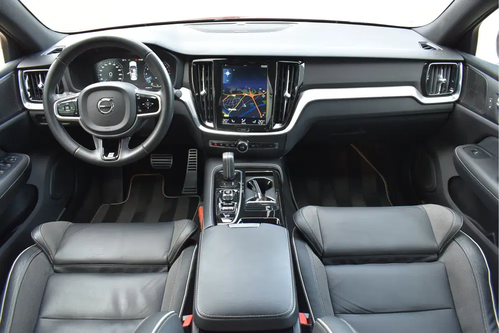Volvo S60 2.0 T6 AWD Twin Engine R-Design Navi Leder uit 2020, foto 6