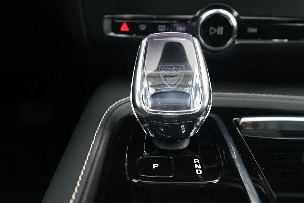 Volvo V60 2.0 T8 Plug-in Hybrid AWD Plus Dark uit 2026, foto 11