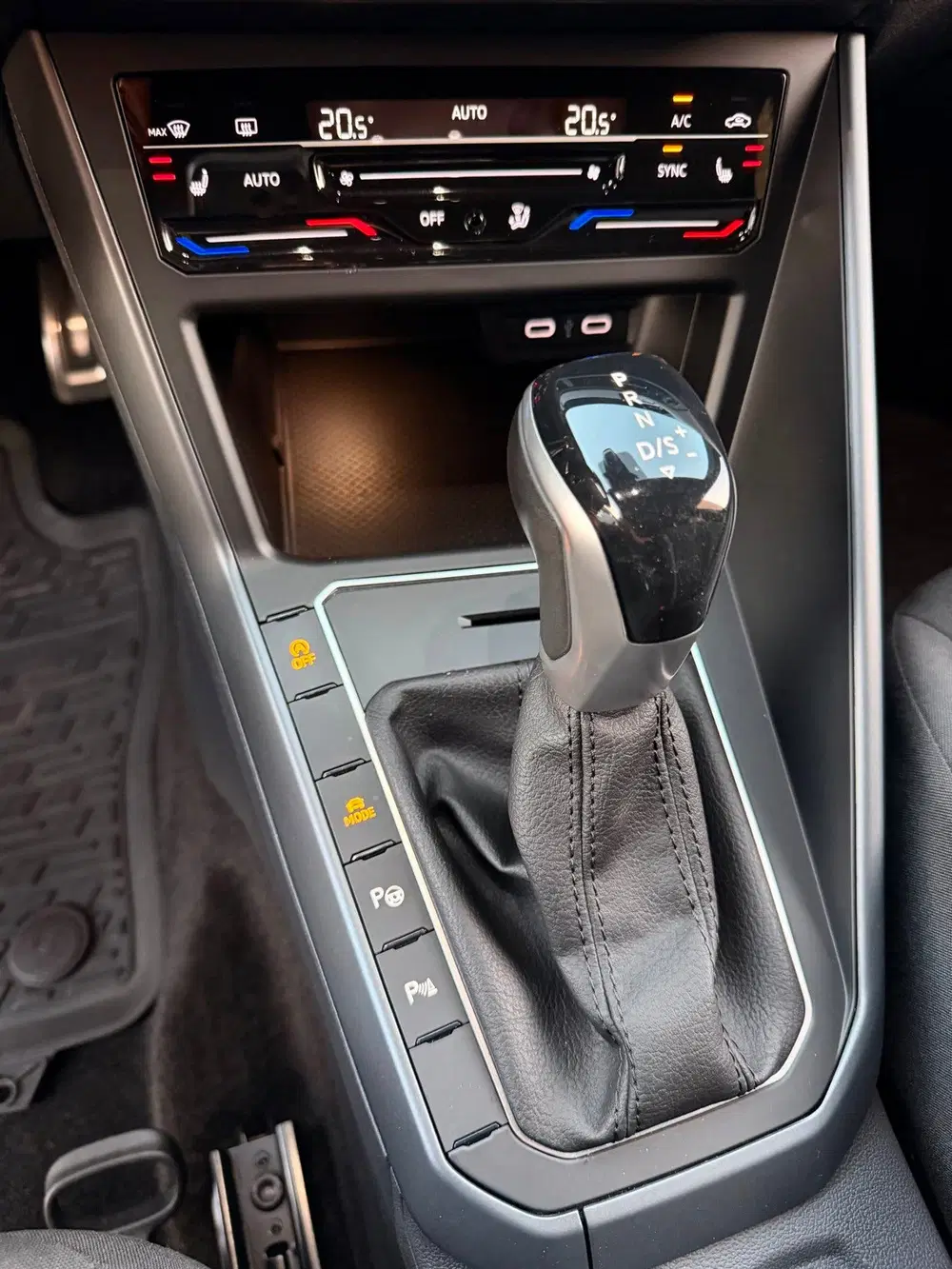 Volkswagen Polo 1.0 TSI R-Line Dsg Acc Lane Blind Standkac uit 2022, foto 7