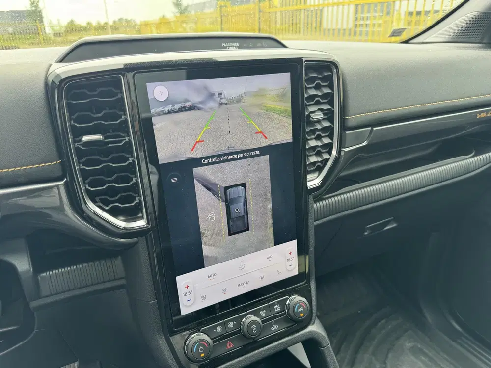 Ford Ranger 2.0 Super Cab EcoBlue Wildtrak uit 2024, foto 12