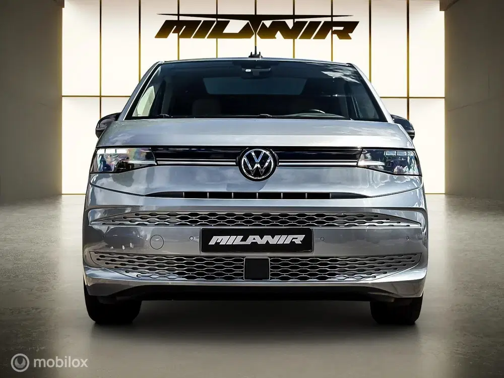Volkswagen Multivan 2.0 Benzine uit 2022, foto 3