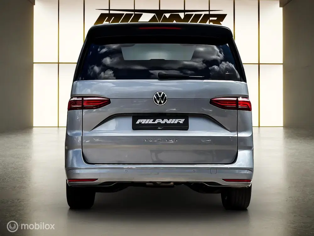 Volkswagen Multivan 2.0 Benzine uit 2022, foto 6