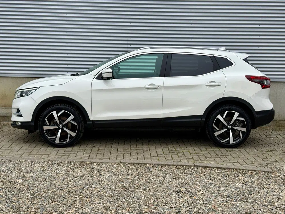 Nissan Qashqai 116pk Tekna + [ 1e eig. 27810 km ] uit 2019, foto 2
