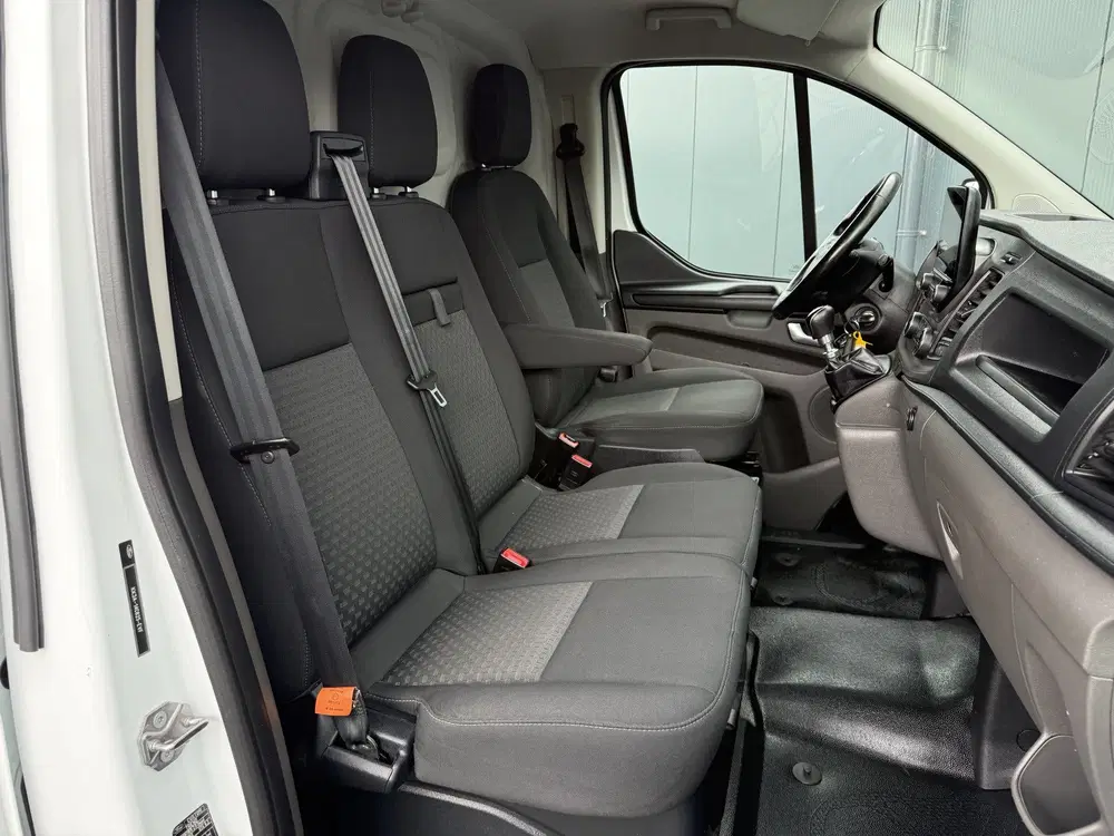 Ford Transit Custom 2.0 TDCI uit 2020, foto 10