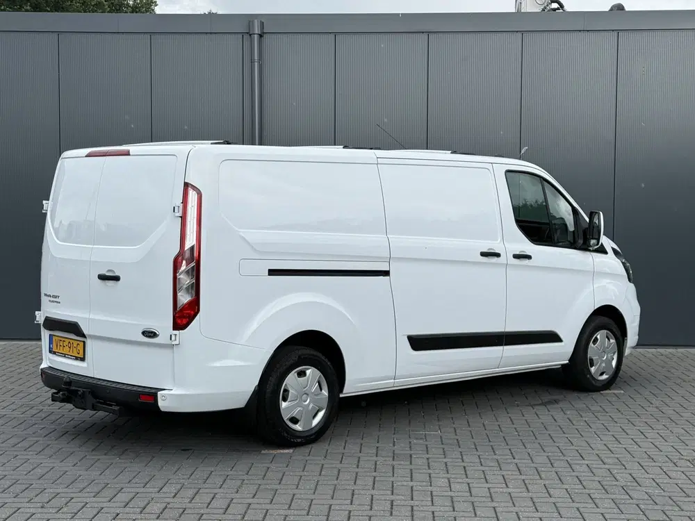 Ford Transit Custom 2.0 TDCI uit 2020, foto 3