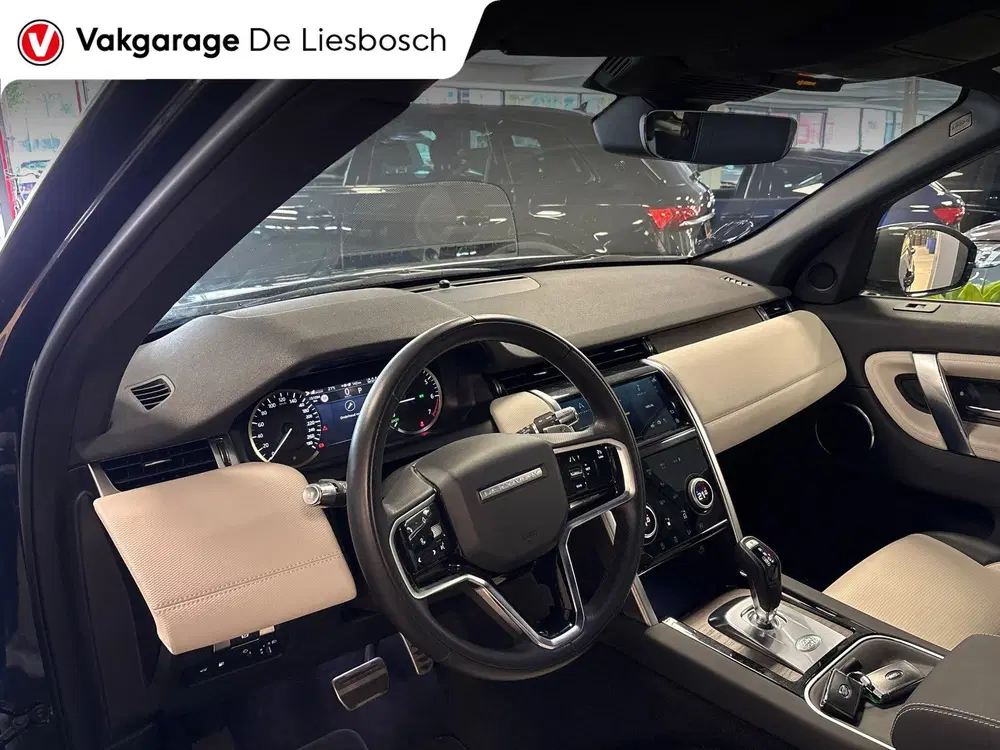 Land Rover Discovery Sport P300e 1.5 R-Dynamic SE uit 2022, foto 11