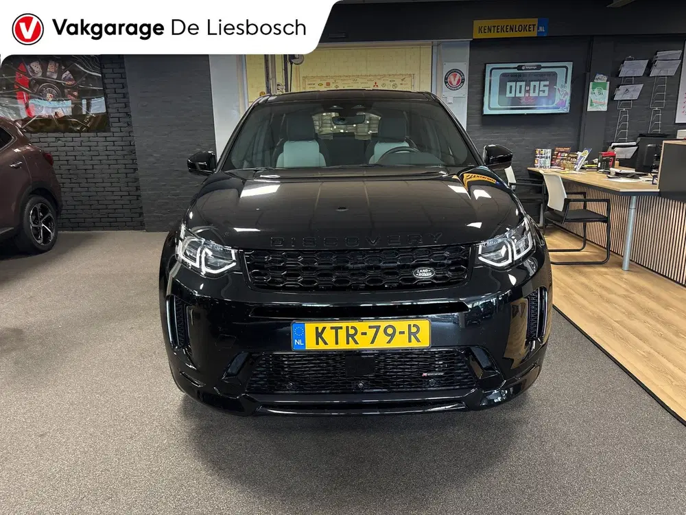 Land Rover Discovery Sport P300e 1.5 R-Dynamic SE uit 2022, foto 3