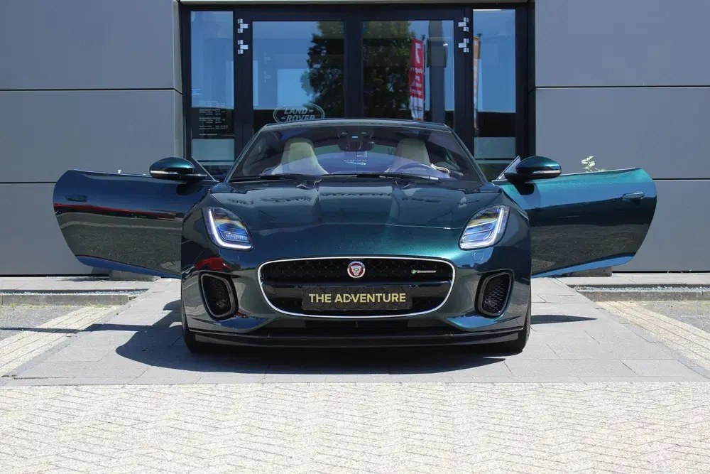 Jaguar F-Type P300 R-Dynamic uit 2019, foto 7