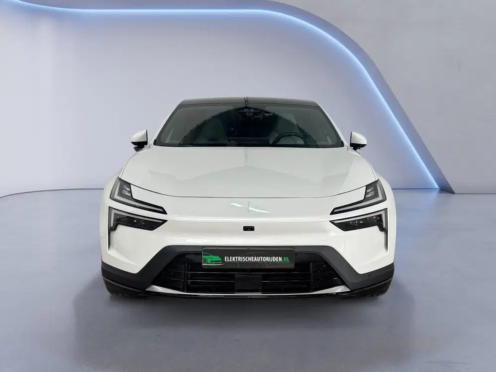 Polestar 4 Long Range Single motor 100 kWh uit 2024, foto 3