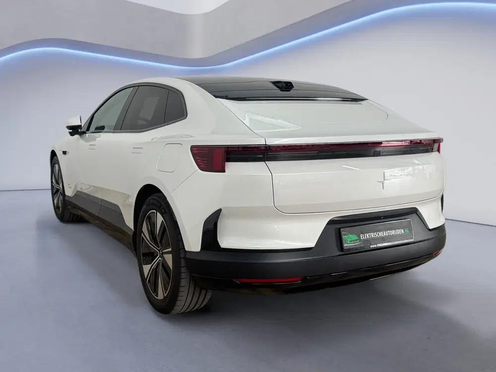 Polestar 4 Long Range Single motor 100 kWh uit 2024, foto 7