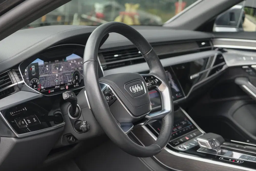 Audi A8 60 TFSIe 462pk S-Line Quattro Panoramdak * uit 2024, foto 8