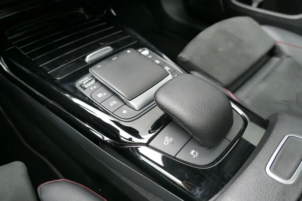 Mercedes-Benz A-Klasse AMG 35 4MATIC Premium Panorama Alcant uit 2020, foto 6