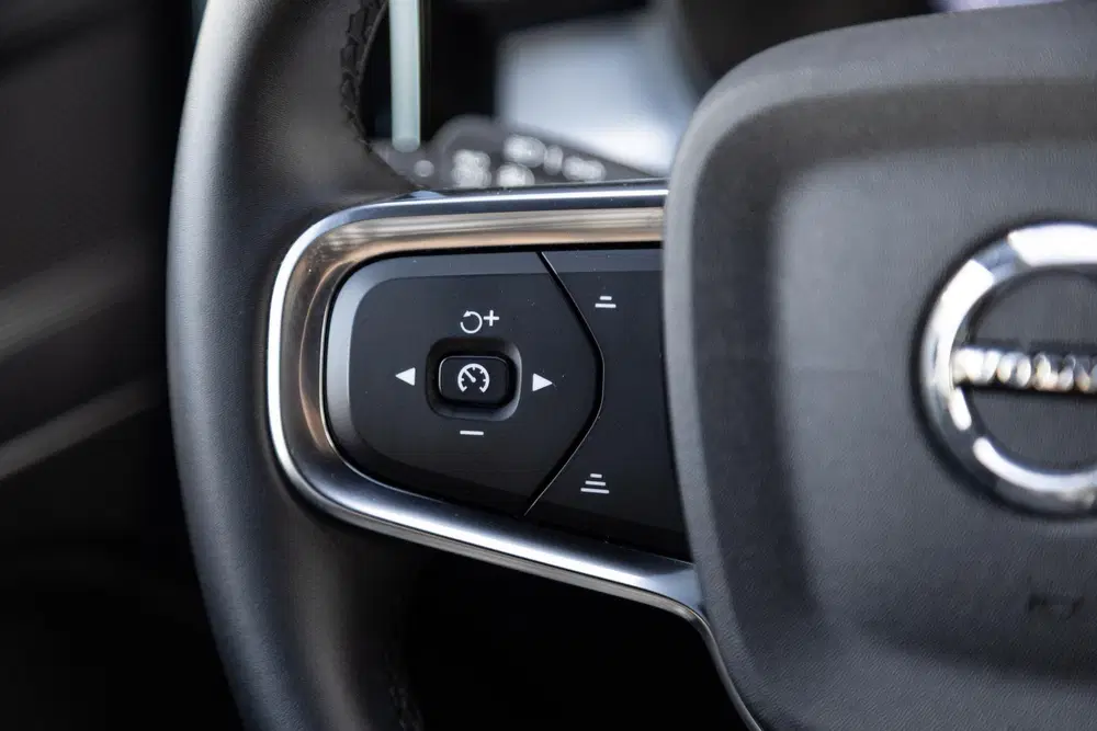 Volvo XC40 2.0 B3 Plus Dark uit 2025, foto 11