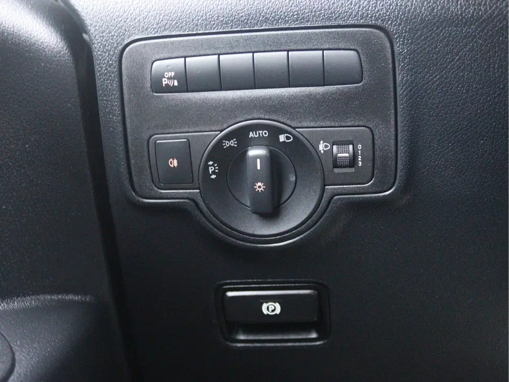 Mercedes-Benz Vito 114 CDI L3 uit 2023, foto 11