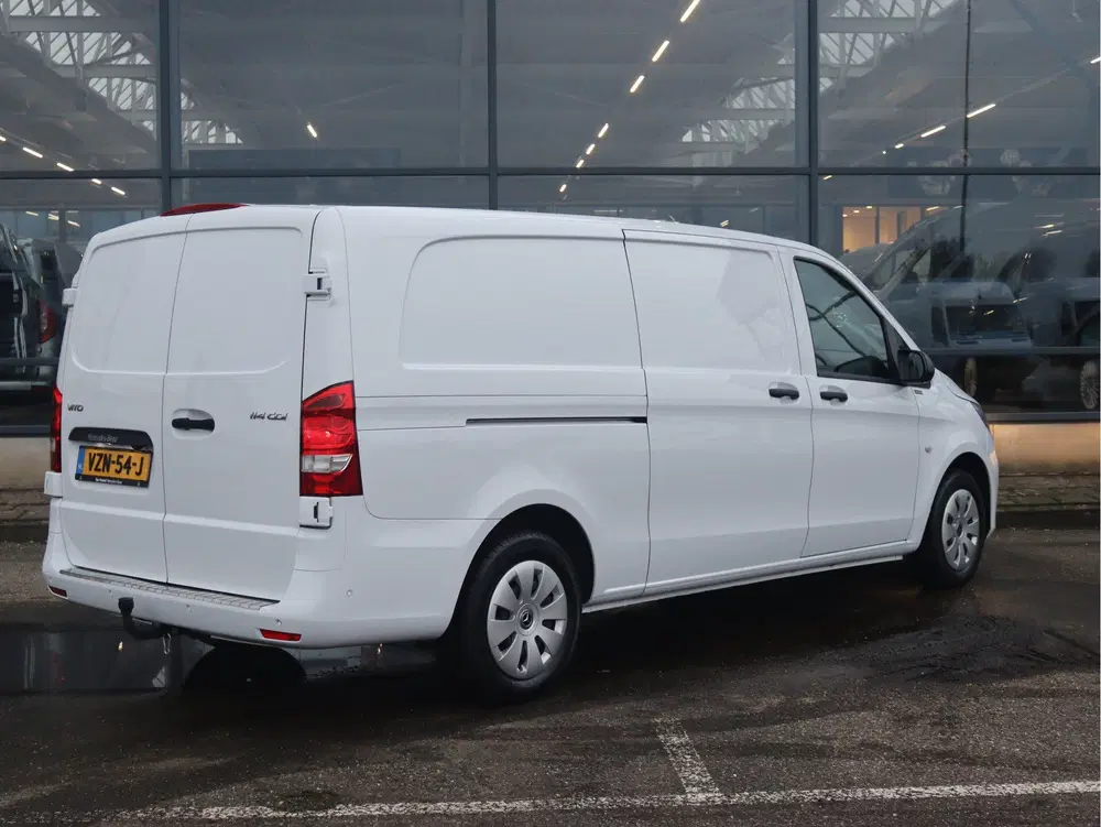 Mercedes-Benz Vito 114 CDI L3 uit 2023, foto 2