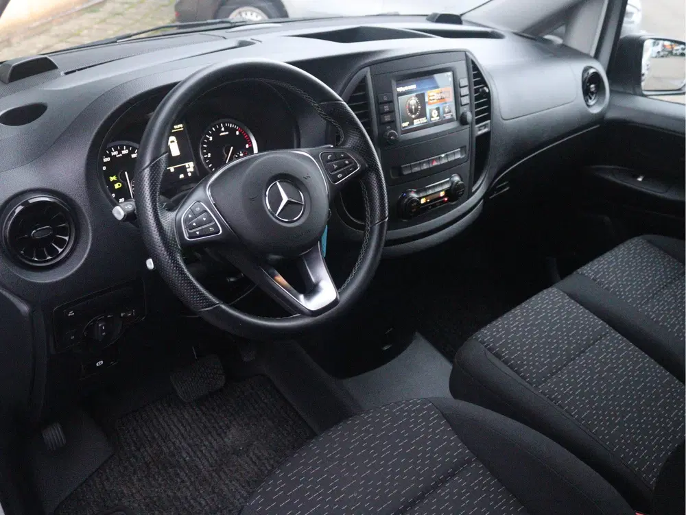 Mercedes-Benz Vito 114 CDI L3 uit 2023, foto 4