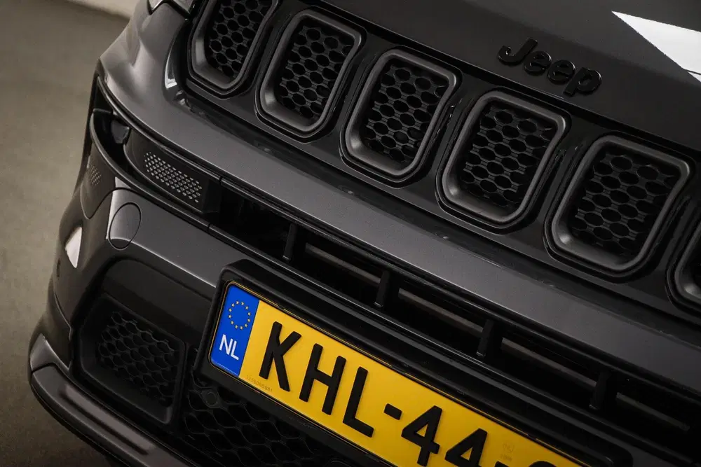 Jeep Compass 1.5T e-Hybrid Summit uit 2025, foto 13