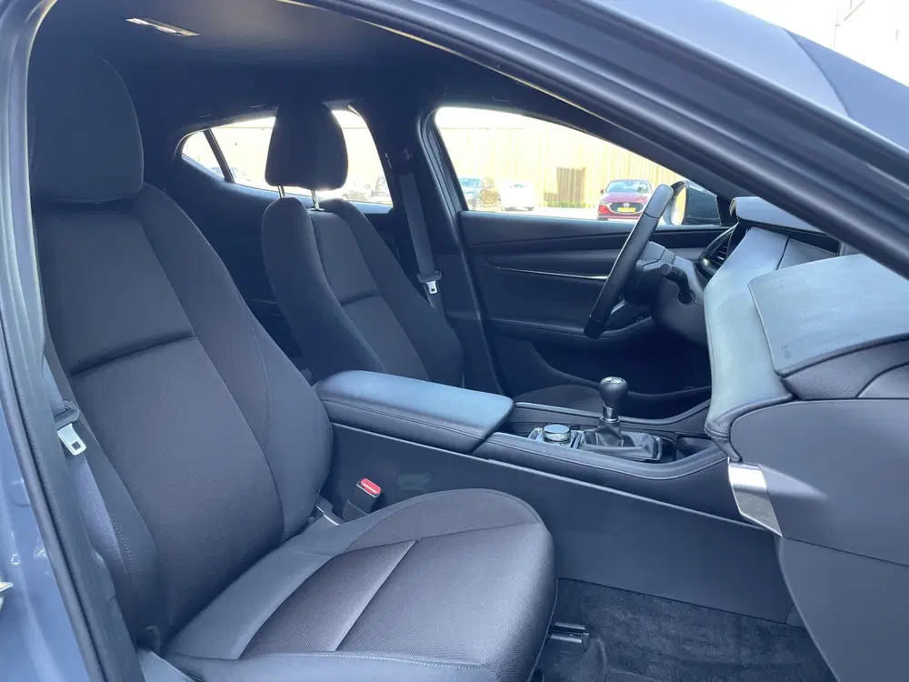 Mazda 3 2.5 e-SkyActiv-G 140PK M-Hybrid Centre-lin uit 2025, foto 6