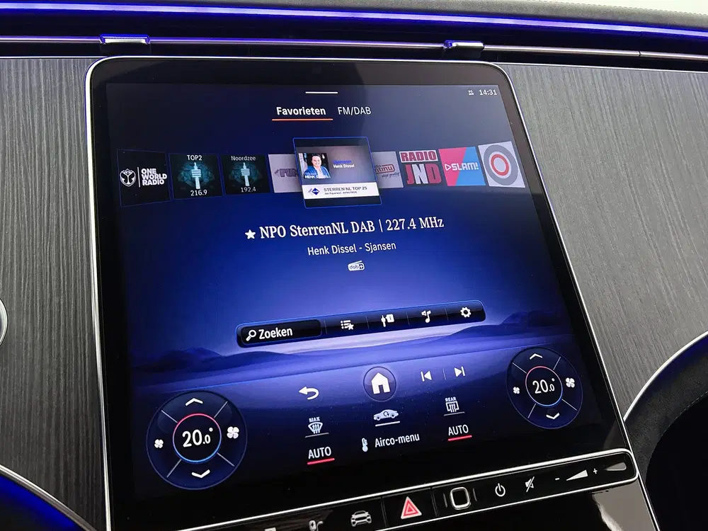 Mercedes-Benz EQE AMG 43 4MATIC 90 kWh Panoramadak uit 2024, foto 9