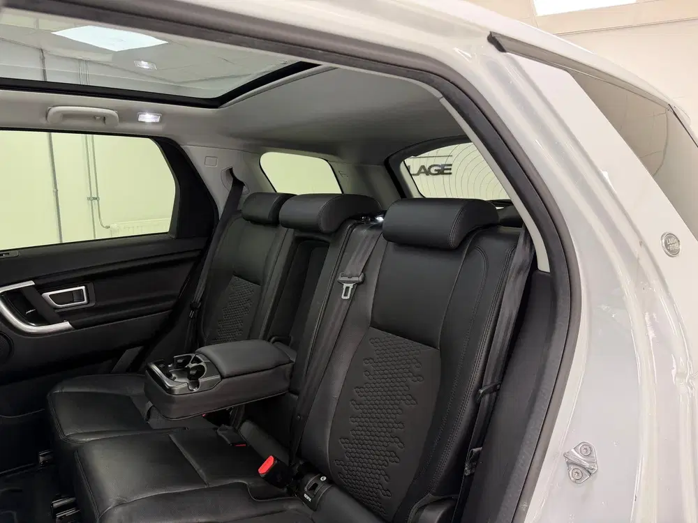 Land Rover Discovery Sport 2.0 Si4 HSE Dynamic uit 2019, foto 11