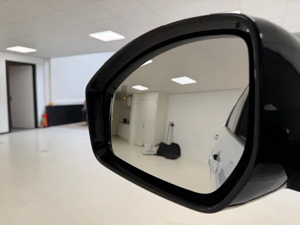 Land Rover Discovery Sport 2.0 Si4 HSE Dynamic uit 2019, foto 13