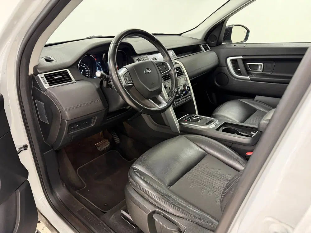 Land Rover Discovery Sport 2.0 Si4 HSE Dynamic uit 2019, foto 6