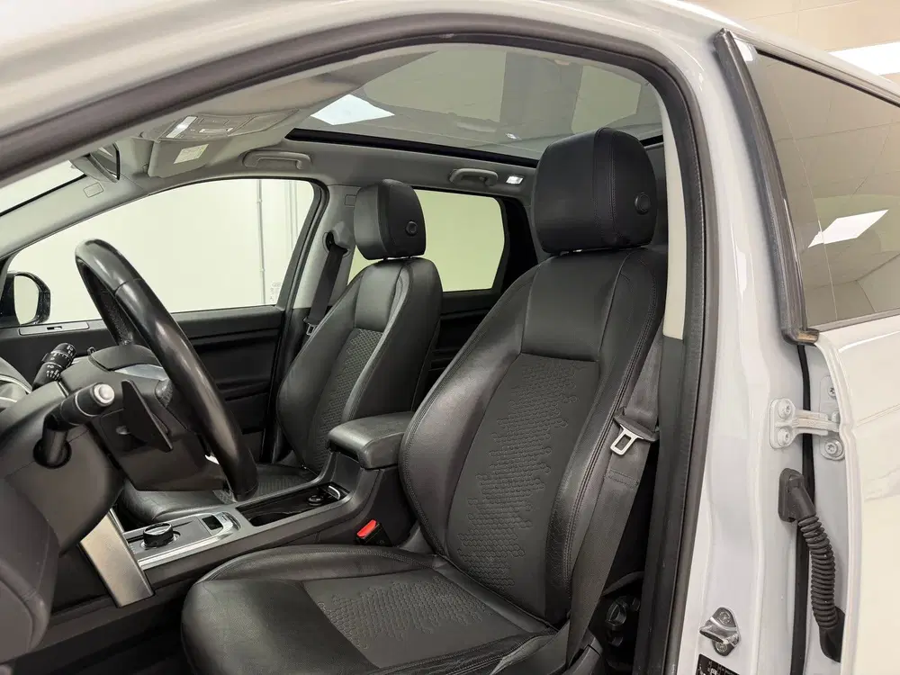 Land Rover Discovery Sport 2.0 Si4 HSE Dynamic uit 2019, foto 9