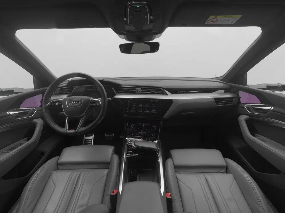 Audi Q8 55 quattro 115 kWh 408PK uit 2024, foto 4