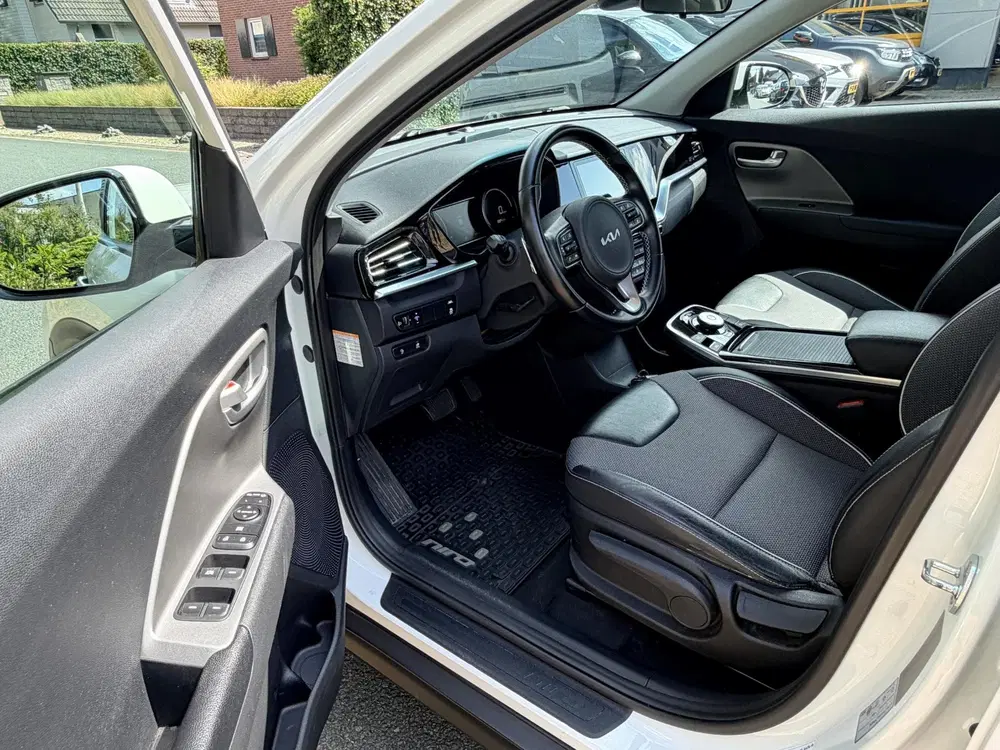 Kia Niro ComfortLine 64 kWh 204PK ACC•Camera•Keyles uit 2022, foto 12