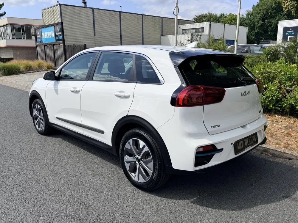 Kia Niro ComfortLine 64 kWh 204PK ACC•Camera•Keyles uit 2022, foto 3