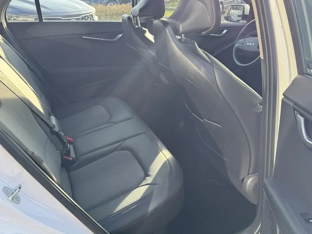 Kia Niro 1.6 GDi Hybrid DynamicLine uit 2025, foto 11