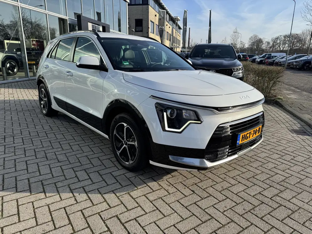 Kia Niro 1.6 GDi Hybrid DynamicLine uit 2025, foto 3