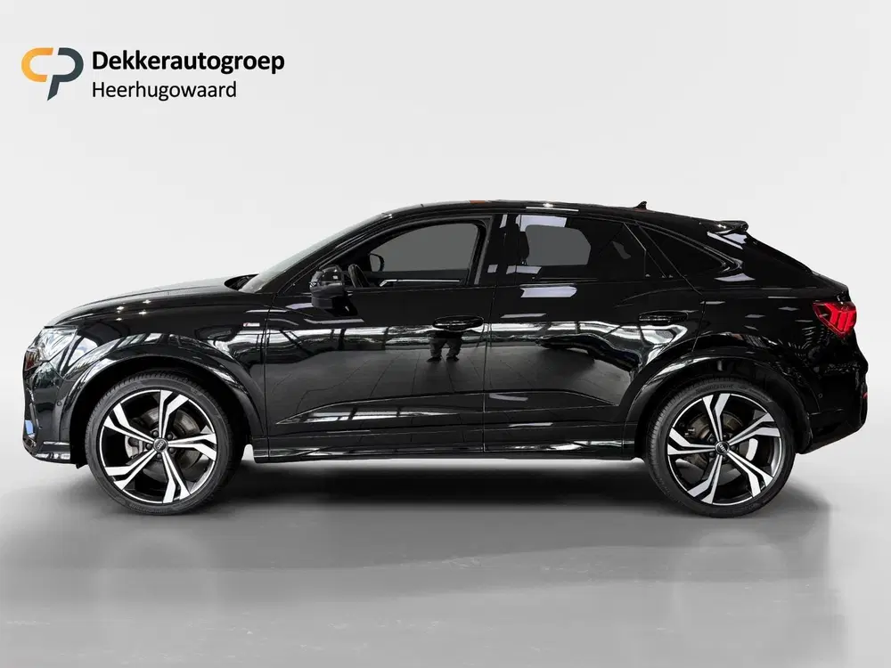 Audi Q3 45 TFSI quattro edition one Black Pack uit 2019, foto 2