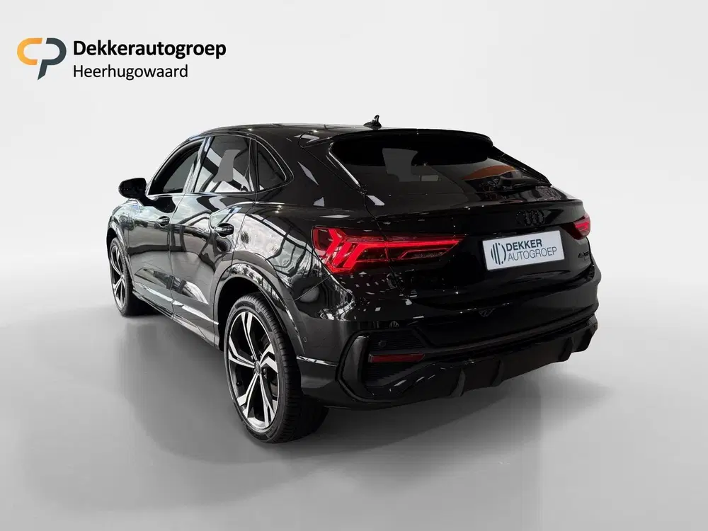Audi Q3 45 TFSI quattro edition one Black Pack uit 2019, foto 3