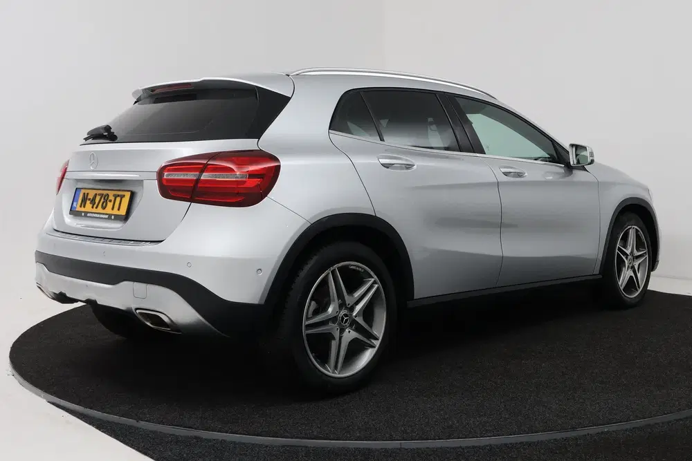 Mercedes-Benz GLA GLA 180 Sport Edition (STOELVERWARMING uit 2019, foto 13
