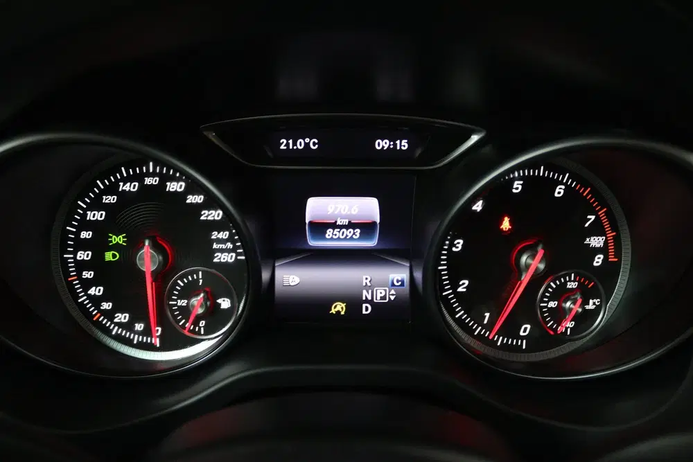 Mercedes-Benz GLA GLA 180 Sport Edition (STOELVERWARMING uit 2019, foto 14