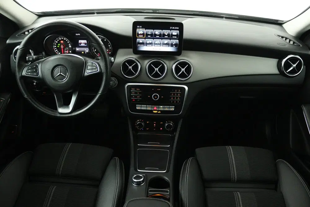 Mercedes-Benz GLA GLA 180 Sport Edition (STOELVERWARMING uit 2019, foto 3