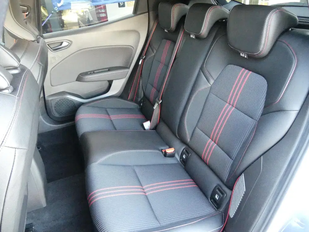 Renault Clio 1.6 E-Tech Hybrid 140 R.S. Line *t uit 2022, foto 15