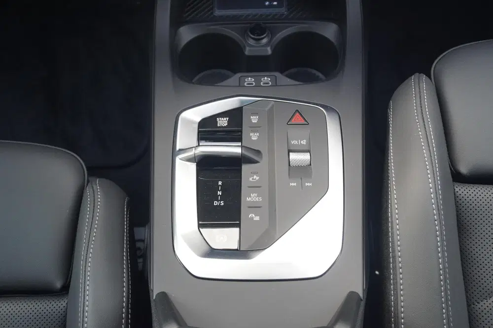 BMW 2-serie Coupé 220 High Executive uit 2026, foto 14