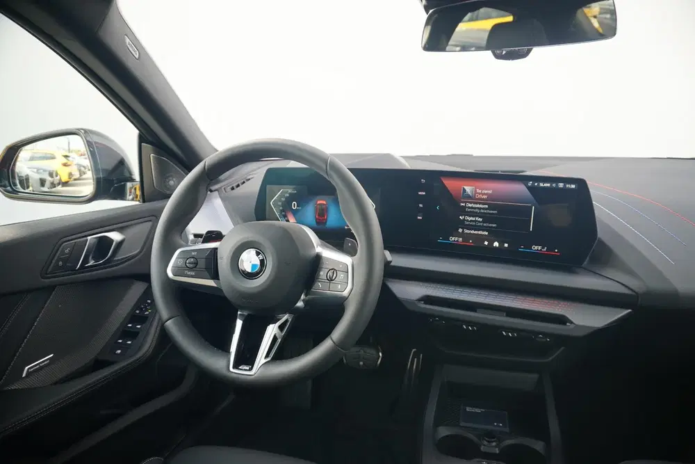 BMW 2-serie Coupé 220 High Executive uit 2026, foto 8