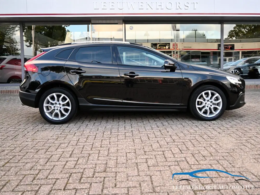 Volvo V40 Cross Country 1.5 T3 Polar+ Luxury AUTOMAAT uit 2019, foto 6